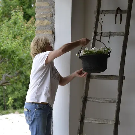 مزرعة للإقامة Casale Rancaglia