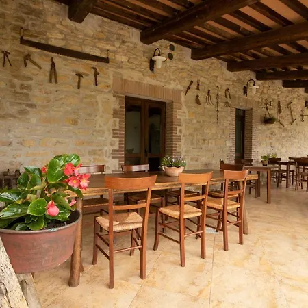 Casale Rancaglia Çiftlik konaklama