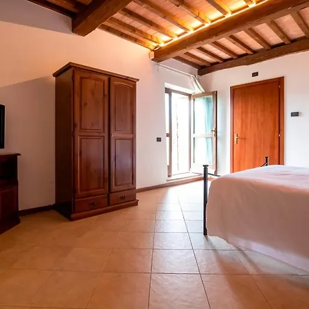 Farmház Casale Rancaglia